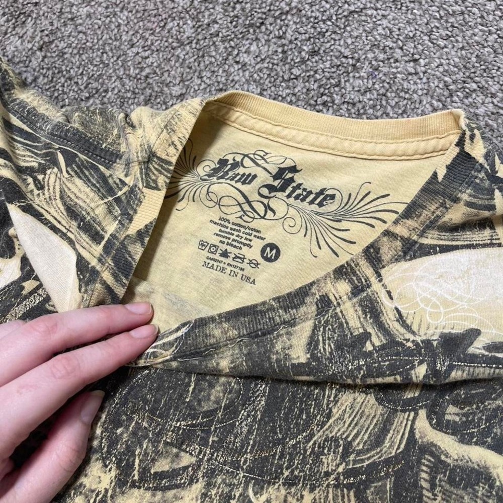 Y2K Affliction-style grunge style skull graphic tee - Picture 5 of 7